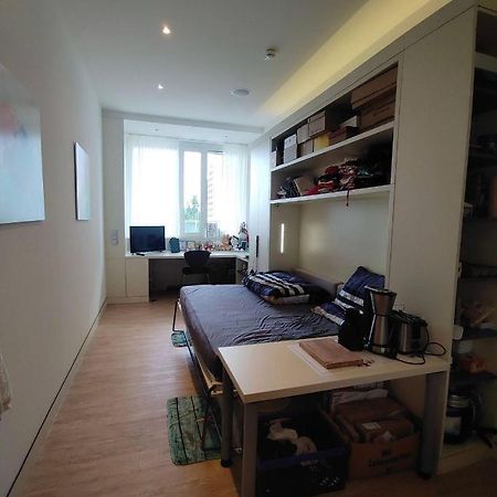 Sharing Studio Apartment With Me München Eksteriør bilde